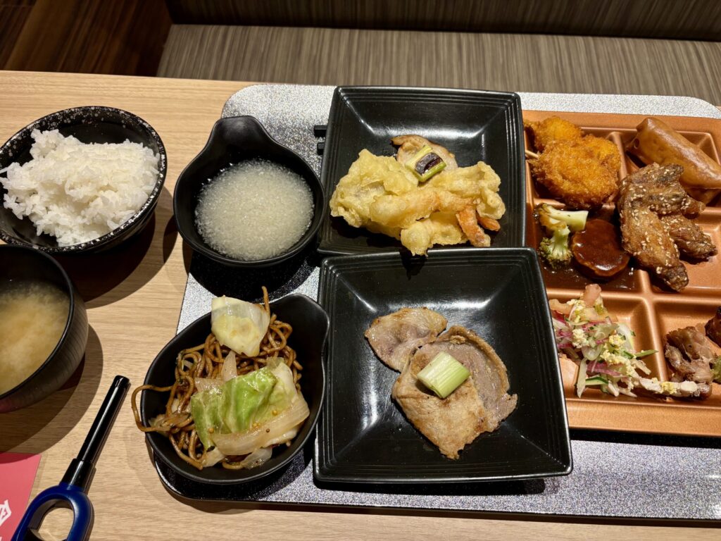 斉木別館の夕食バイキング