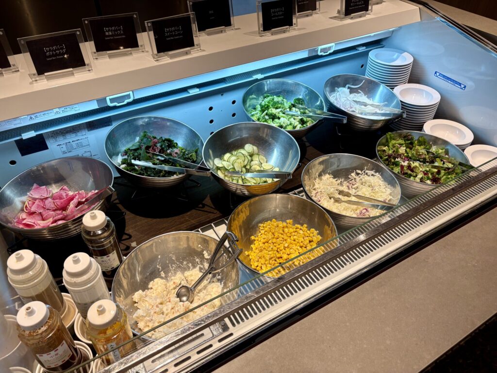 斉木別館の夕食バイキング